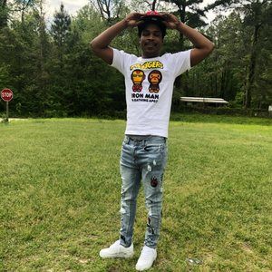 Meet your Posher, Sebastian